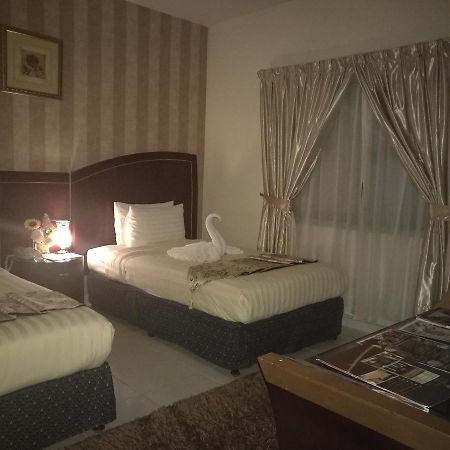 Royal Crown Suites Σάρτζα Εξωτερικό φωτογραφία