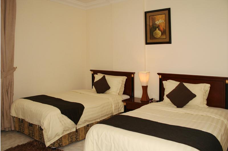 Royal Crown Suites Σάρτζα Δωμάτιο φωτογραφία