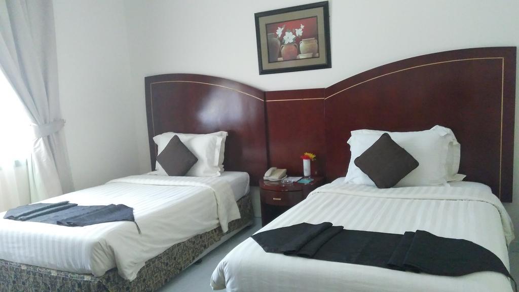 Royal Crown Suites Σάρτζα Εξωτερικό φωτογραφία