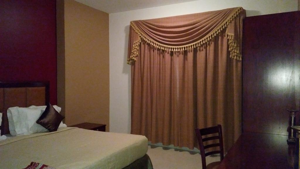 Royal Crown Suites Σάρτζα Εξωτερικό φωτογραφία