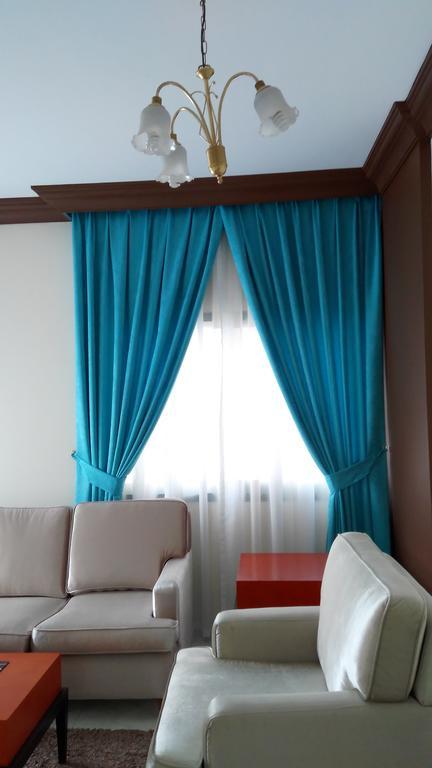Royal Crown Suites Σάρτζα Εξωτερικό φωτογραφία
