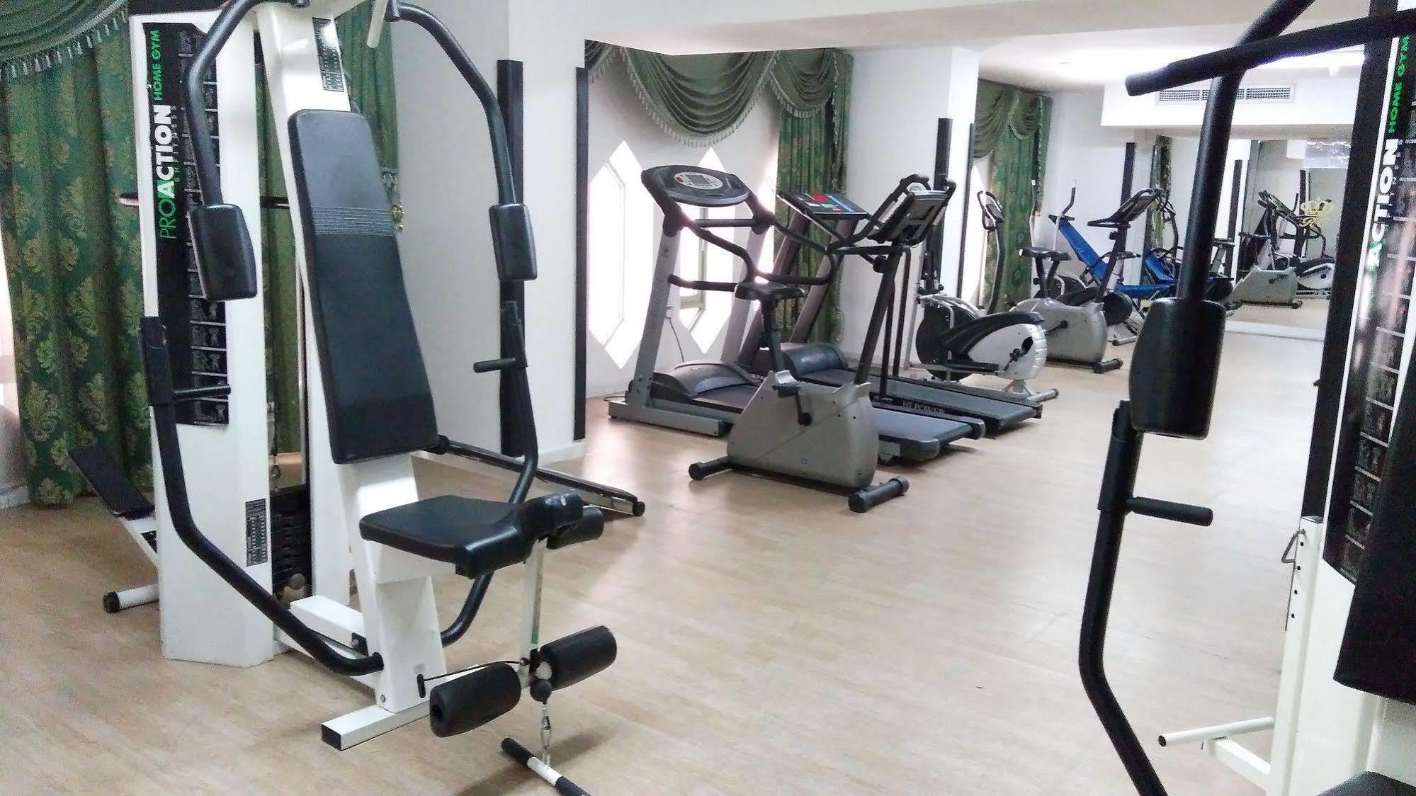 Royal Crown Suites Σάρτζα Εξωτερικό φωτογραφία